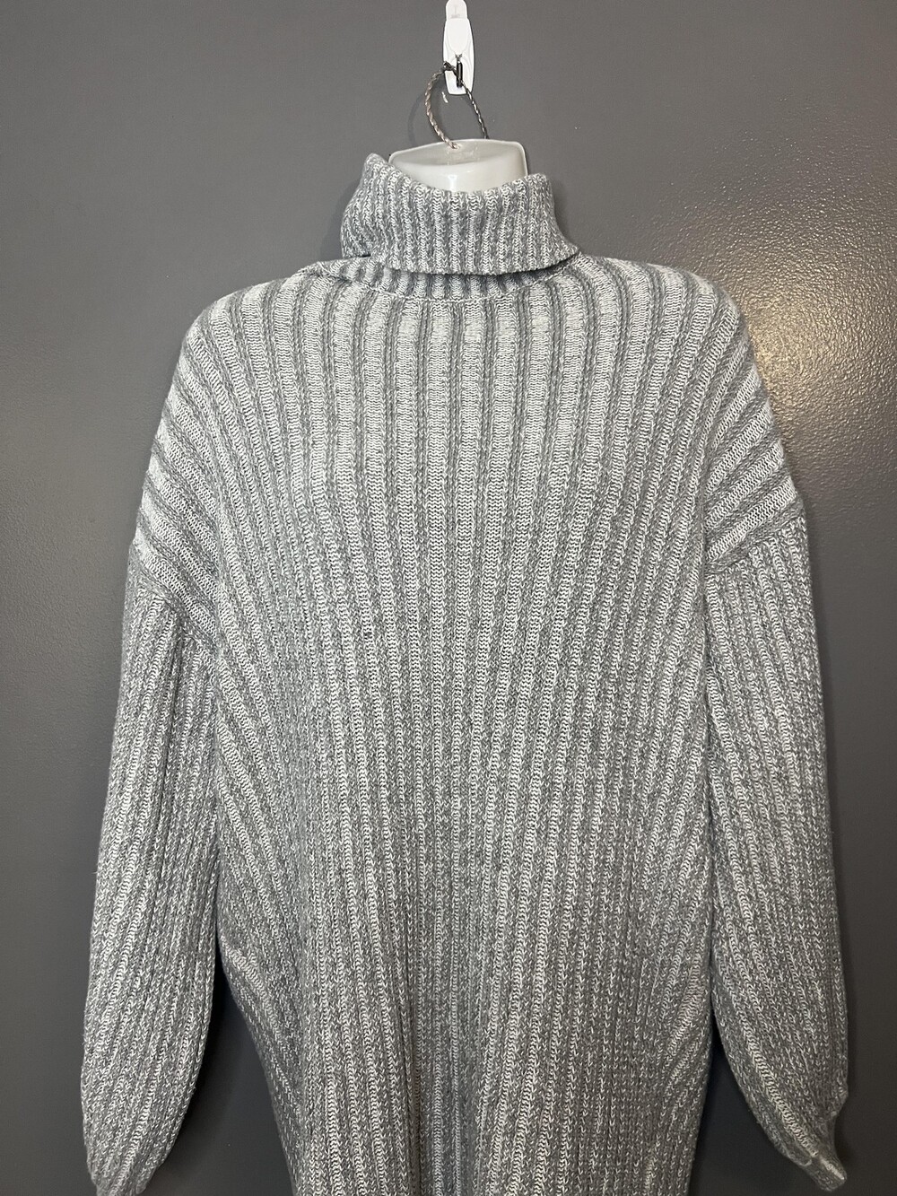Urban Outfitters Sweater Womens Extra Small Gray Ribbed Turtleneck Tunic Knit